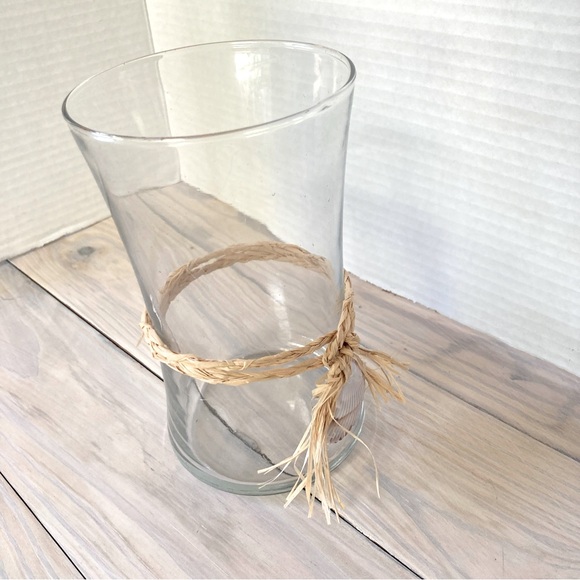 Hurricane Candle Holder Glass Nautical Beach Coastal Rafia Seashell Design - Picture 2 of 9